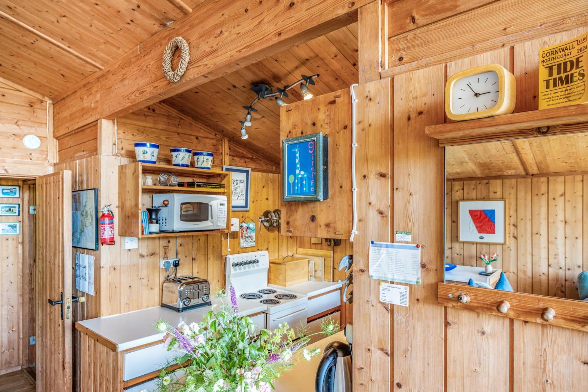 Scandinavian Style Lodge In Rock Уэйдбридж Экстерьер фото
