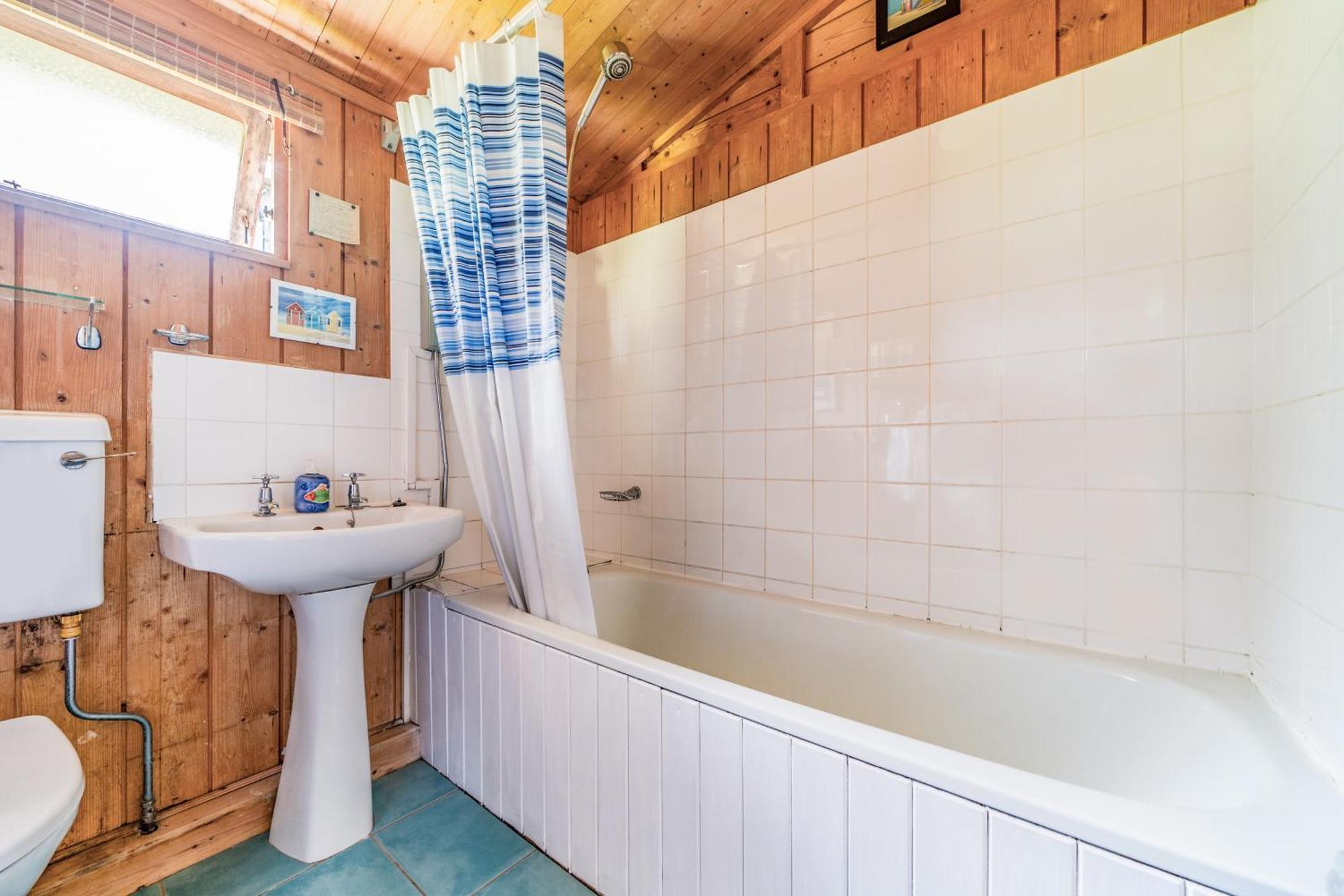 Scandinavian Style Lodge In Rock Уэйдбридж Экстерьер фото